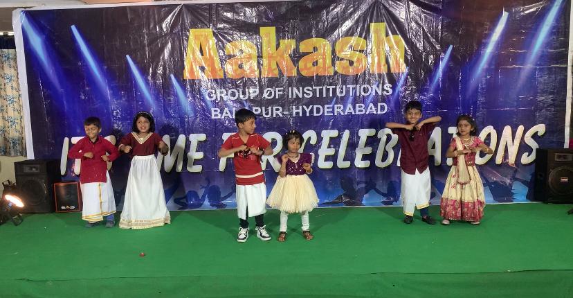 Little Performers — Kids Dance